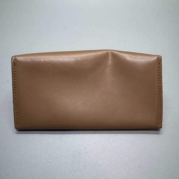 Burberry London England Eyeglasses Sunglass Case Tan Magnetic Close Soft Leather - Picture 3 of 4